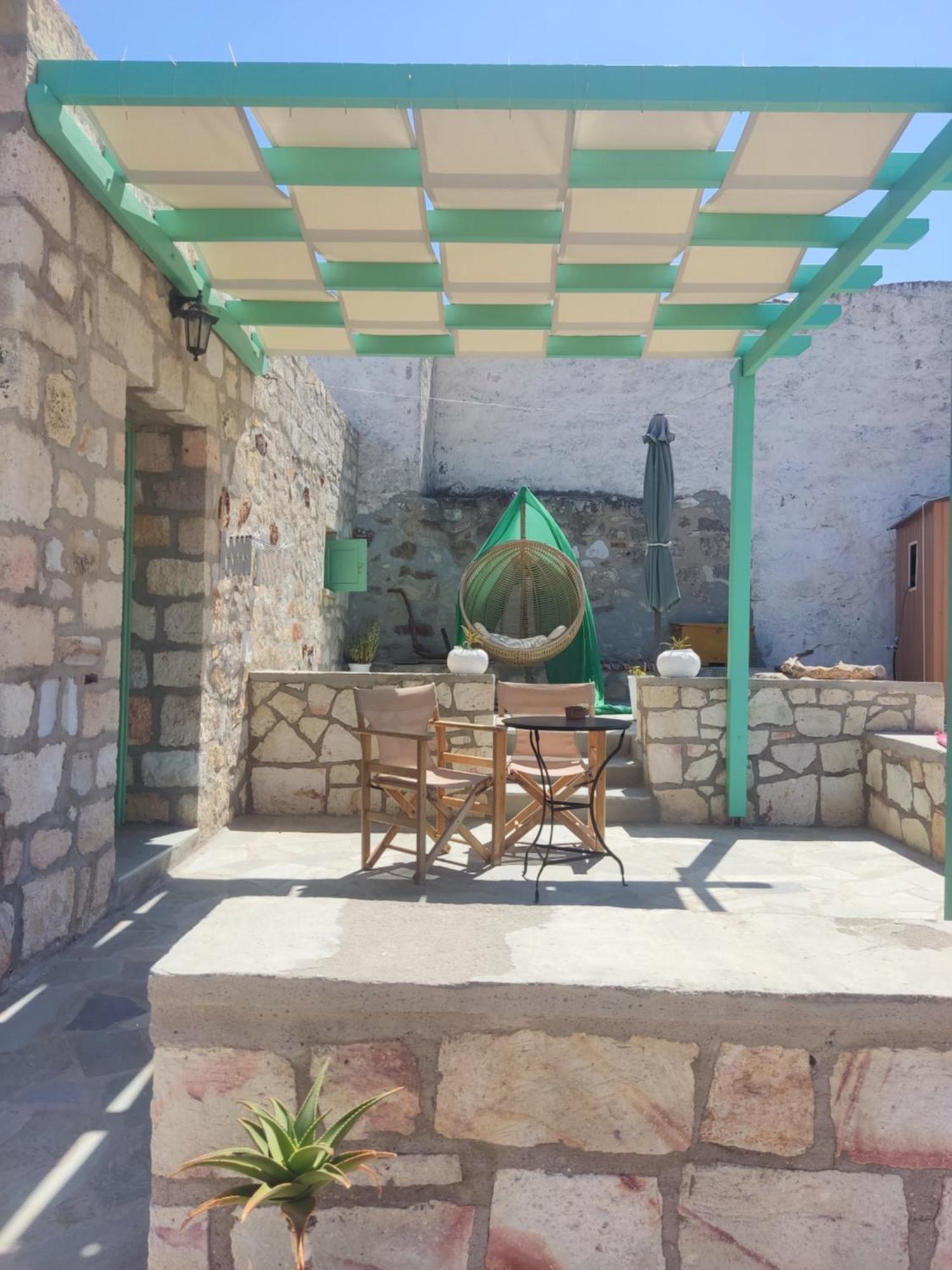 Argento Apartment Kimolos Exterior photo