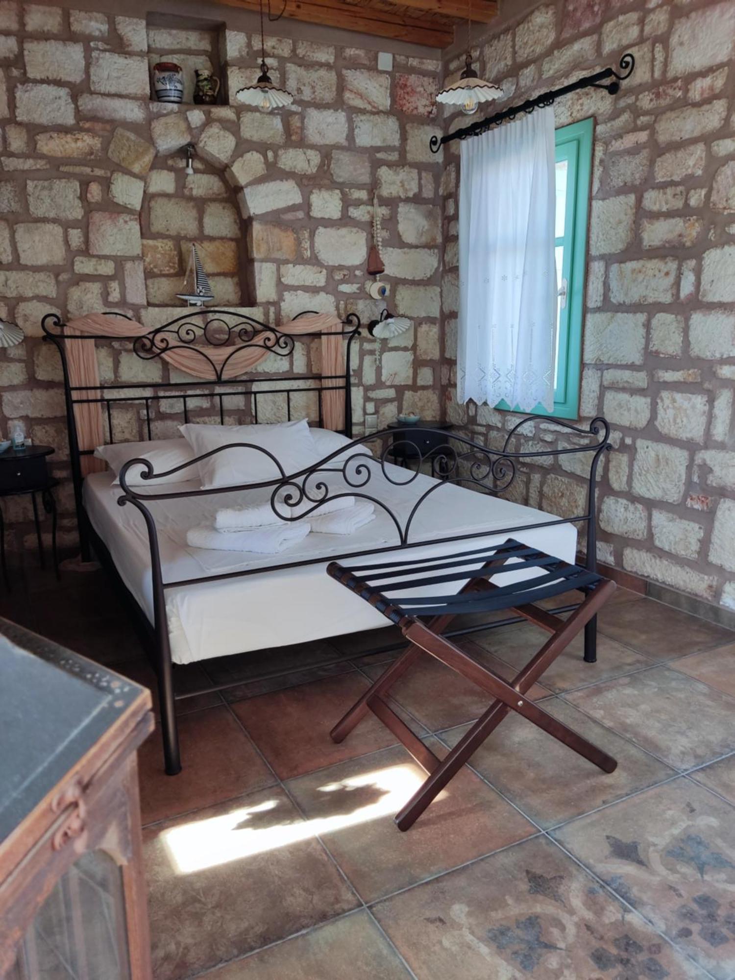 Argento Apartment Kimolos Exterior photo